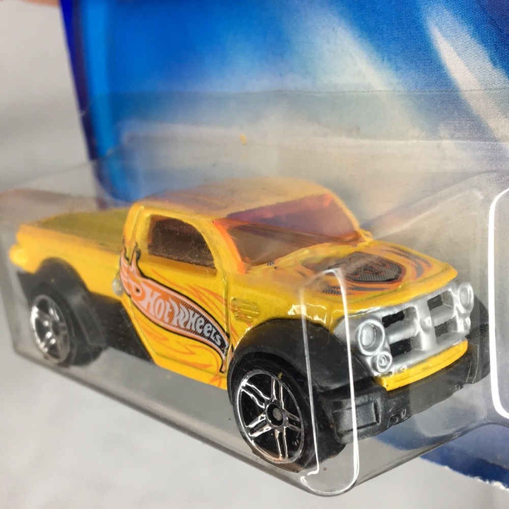 Hot Wheels Dodge M80 Truck